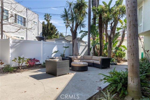 1404 E 1st Street 5, Long Beach, CA 90802