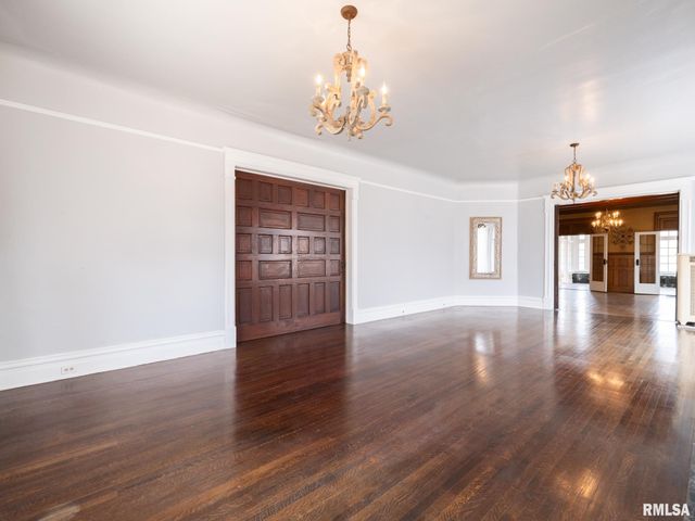 725 PARK Avenue, Pekin, IL 61554