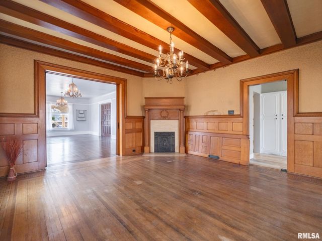 725 PARK Avenue, Pekin, IL 61554