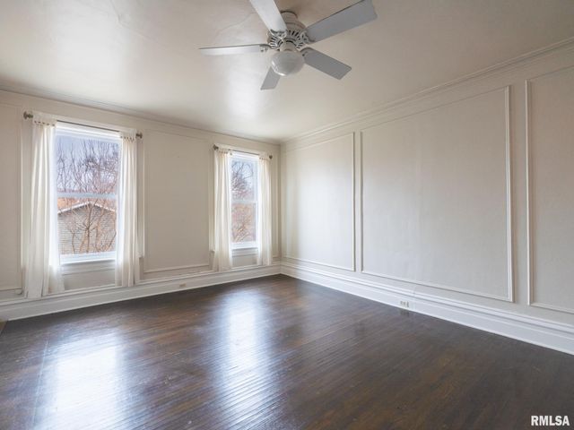 725 PARK Avenue, Pekin, IL 61554