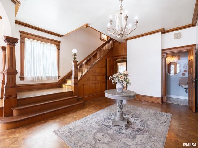 725 PARK Avenue, Pekin, IL 61554