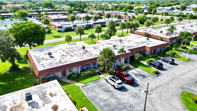 5775 W Fernley Drive W 121, West Palm Beach, FL 33415