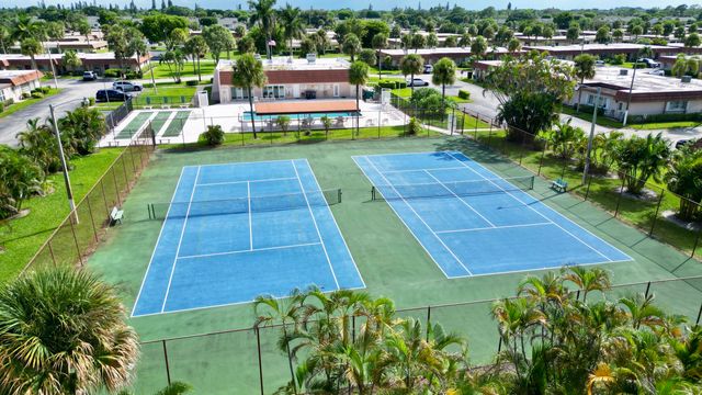 5775 W Fernley Drive W 121, West Palm Beach, FL 33415