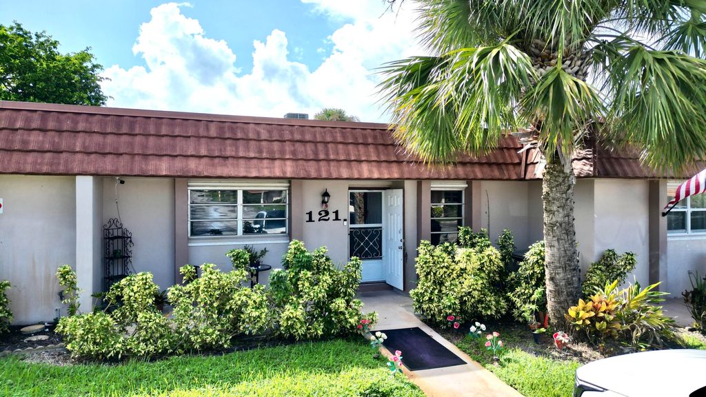 5775 W Fernley Drive W 121, West Palm Beach, FL 33415