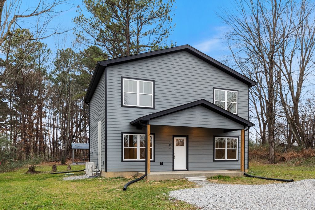 103 Mack St, Dickson, TN 37055