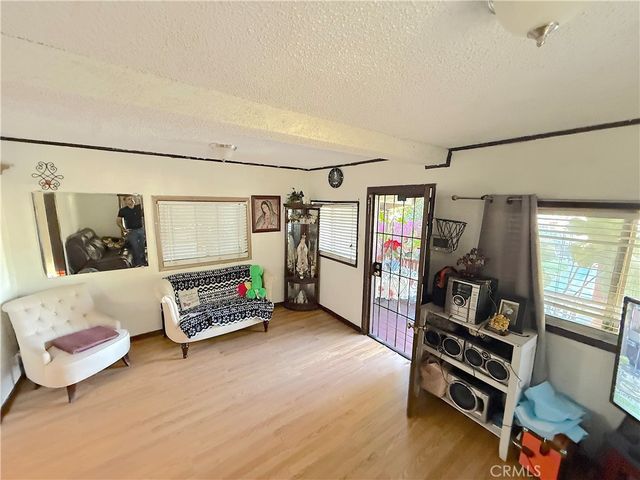 220 E Avenue 38, Los Angeles, CA 90031