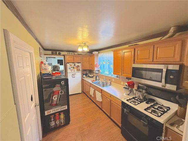 220 E Avenue 38, Los Angeles, CA 90031