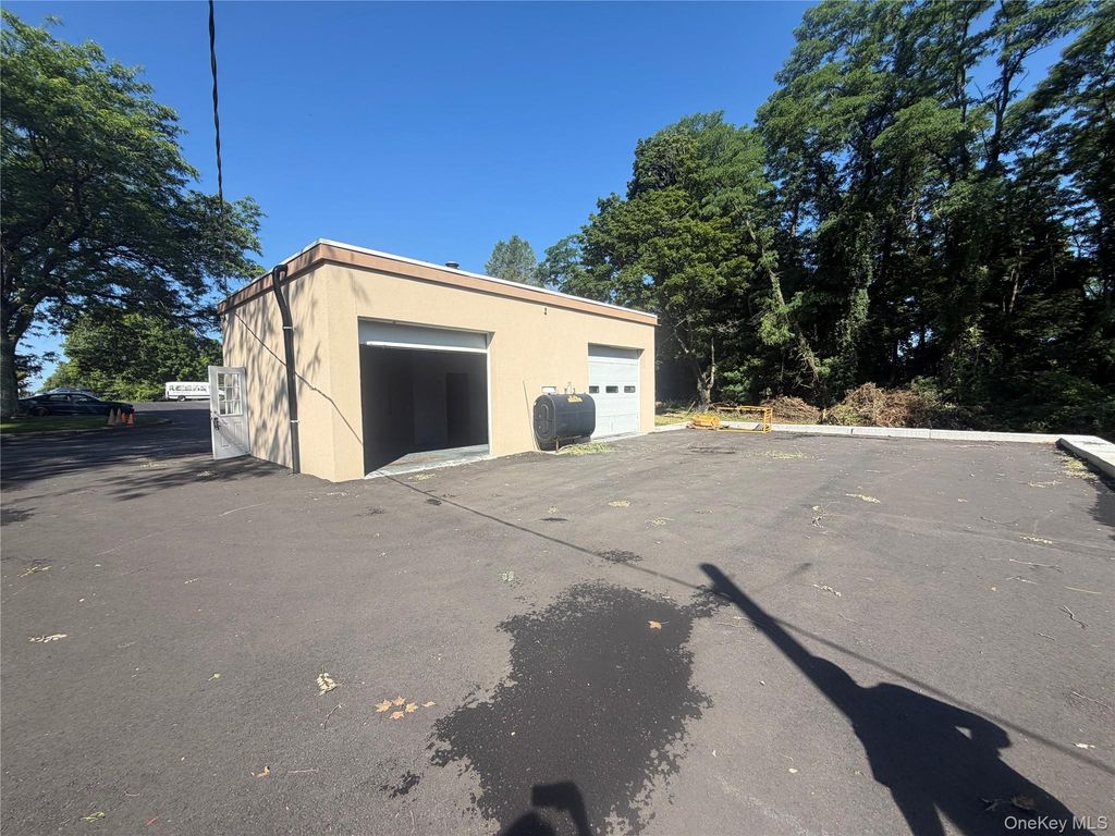 2022 Route 22 Back 2 CAR, Brewster, NY 10509 — photo 2