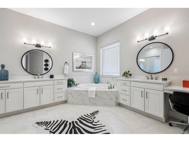 8457 S Shawnee Ct, Aurora, CO 80016