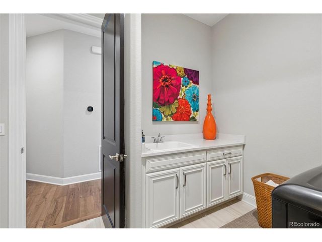 8457 S Shawnee Ct, Aurora, CO 80016