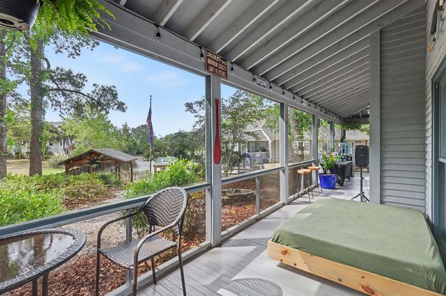 40 Pine Grove Ln., Georgetown, SC 29440