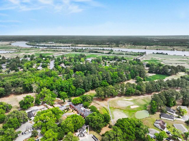 40 Pine Grove Ln., Georgetown, SC 29440