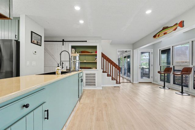 40 Pine Grove Ln., Georgetown, SC 29440
