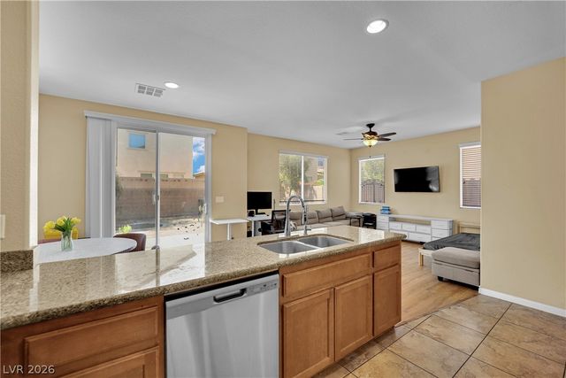 283 Trailing Putt Way, Las Vegas, NV 89148