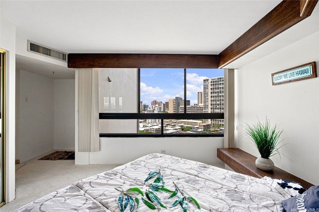 583 Kamoku Street DH1707, Honolulu, HI 96826