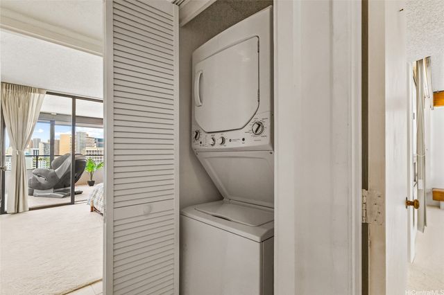 583 Kamoku Street DH1707, Honolulu, HI 96826