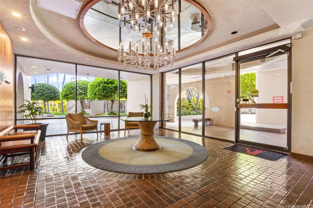 583 Kamoku Street DH1707, Honolulu, HI 96826