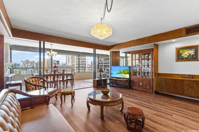 583 Kamoku Street DH1707, Honolulu, HI 96826