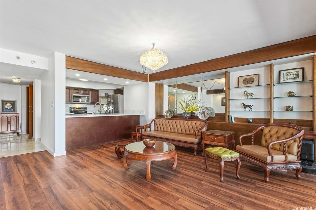 583 Kamoku Street DH1707, Honolulu, HI 96826