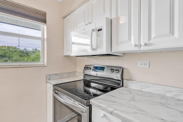 5301 Ocean Ter Apt 6, Marathon, FL 33050