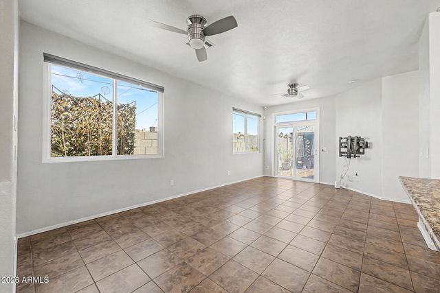 1225 E GRENADINE Road, Phoenix, AZ 85040