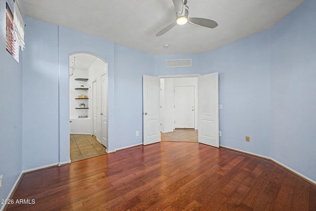 1225 E GRENADINE Road, Phoenix, AZ 85040