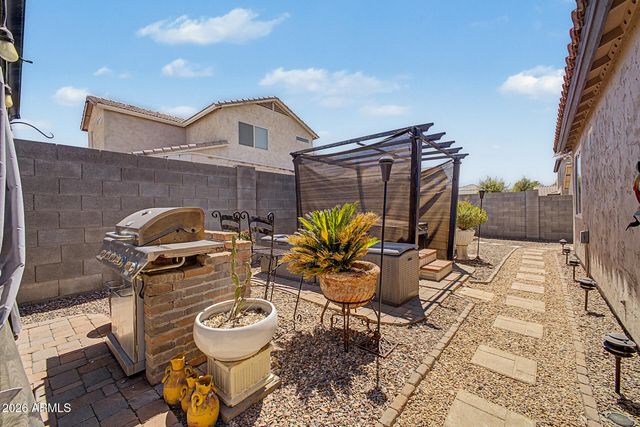 1225 E GRENADINE Road, Phoenix, AZ 85040