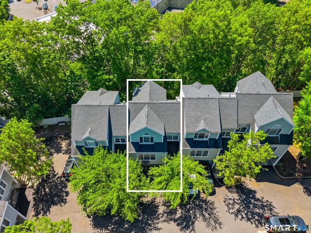 380 Anton Drive 380, Bridgeport, CT 06606