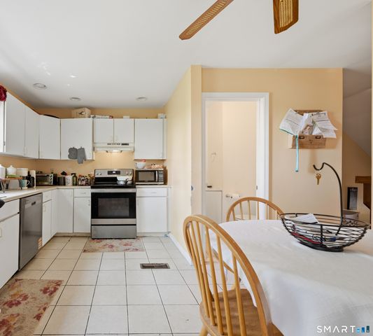 380 Anton Drive 380, Bridgeport, CT 06606