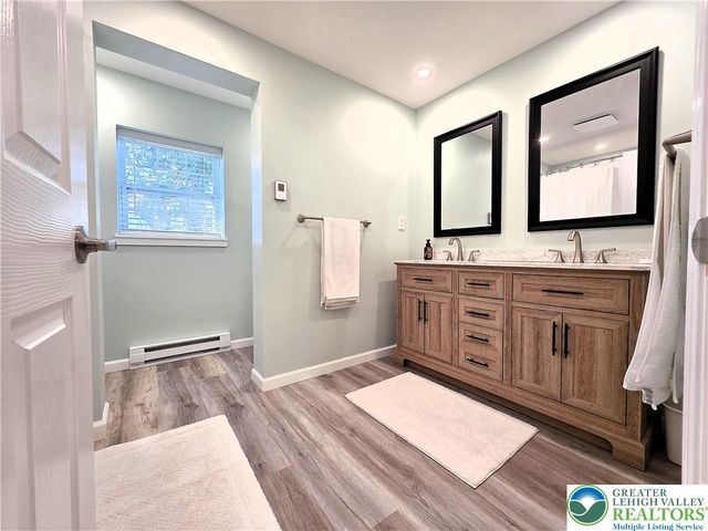 8297 Mertztown Road, Lower Macungie Twp, PA 18011