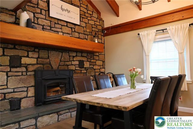 8297 Mertztown Road, Lower Macungie Twp, PA 18011