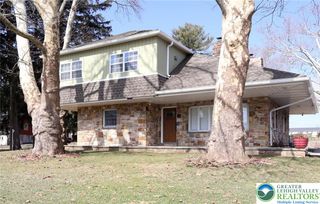 8297 Mertztown Road, Lower Macungie Twp, PA 18011