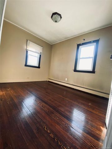 46 Leonard Street, Smithtown, NY 11787