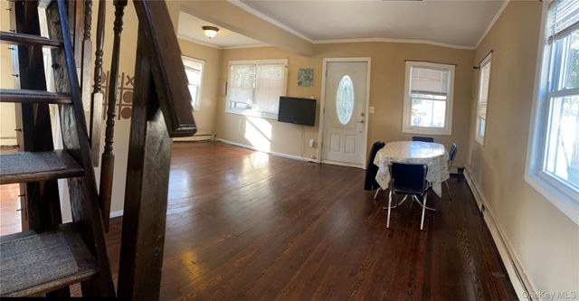 46 Leonard Street, Smithtown, NY 11787