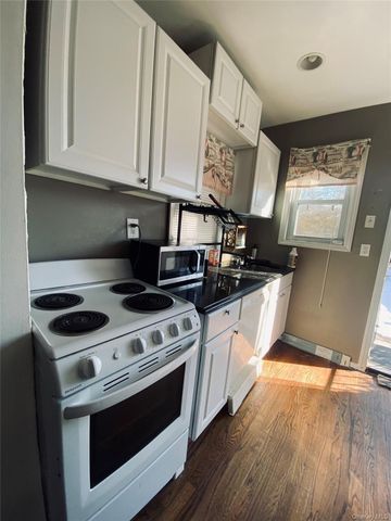 46 Leonard Street, Smithtown, NY 11787