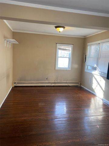 46 Leonard Street, Smithtown, NY 11787