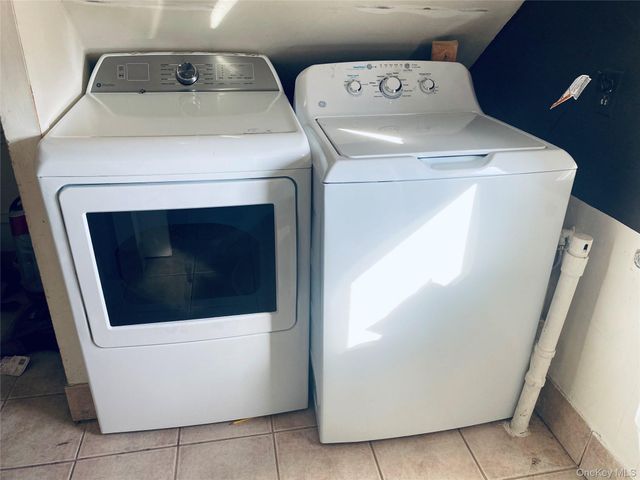 46 Leonard Street, Smithtown, NY 11787