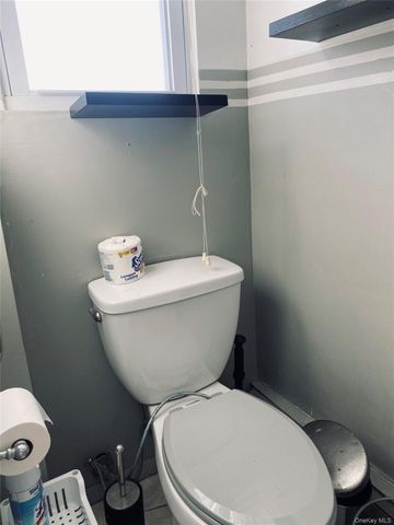 46 Leonard Street, Smithtown, NY 11787