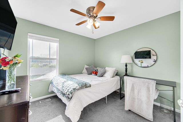 13948 Paramount Way, Cedar Lake, IN 46303