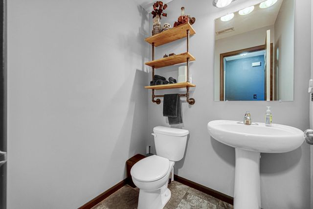 13948 Paramount Way, Cedar Lake, IN 46303