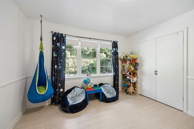 1657 Nob Hill Road, Dallas, TX 75208
