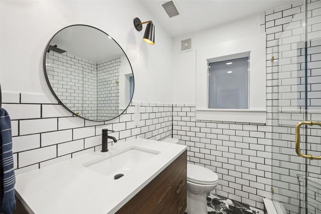 1657 Nob Hill Road, Dallas, TX 75208