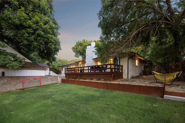 1657 Nob Hill Road, Dallas, TX 75208