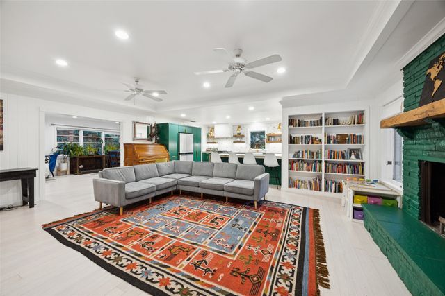 1657 Nob Hill Road, Dallas, TX 75208