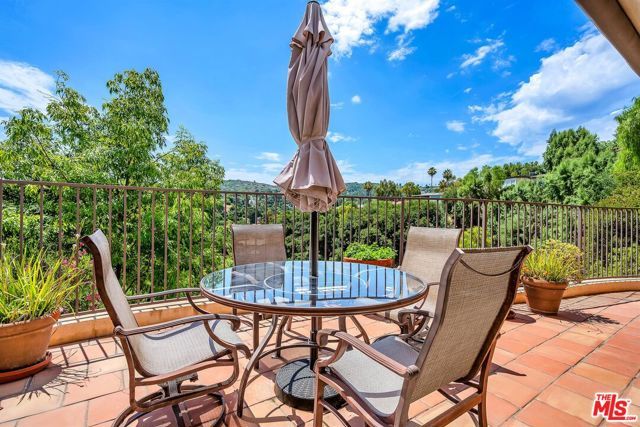 4557 Saltillo Street, Woodland Hills (los Angeles), CA 91364