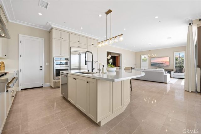 163 Summerland, Irvine, CA 92602