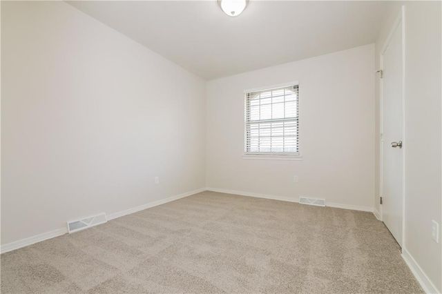 1417 N Blue Mills Road, Independence, MO 64056