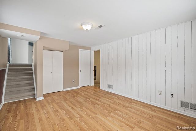 1451 Kenilworth Place, Clawson, MI 48017