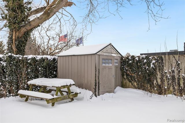 1451 Kenilworth Place, Clawson, MI 48017