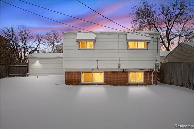 1451 Kenilworth Place, Clawson, MI 48017